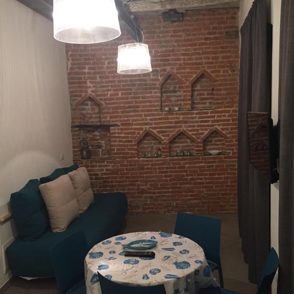 Camere Nicolina 2 韦尔纳扎 外观 照片